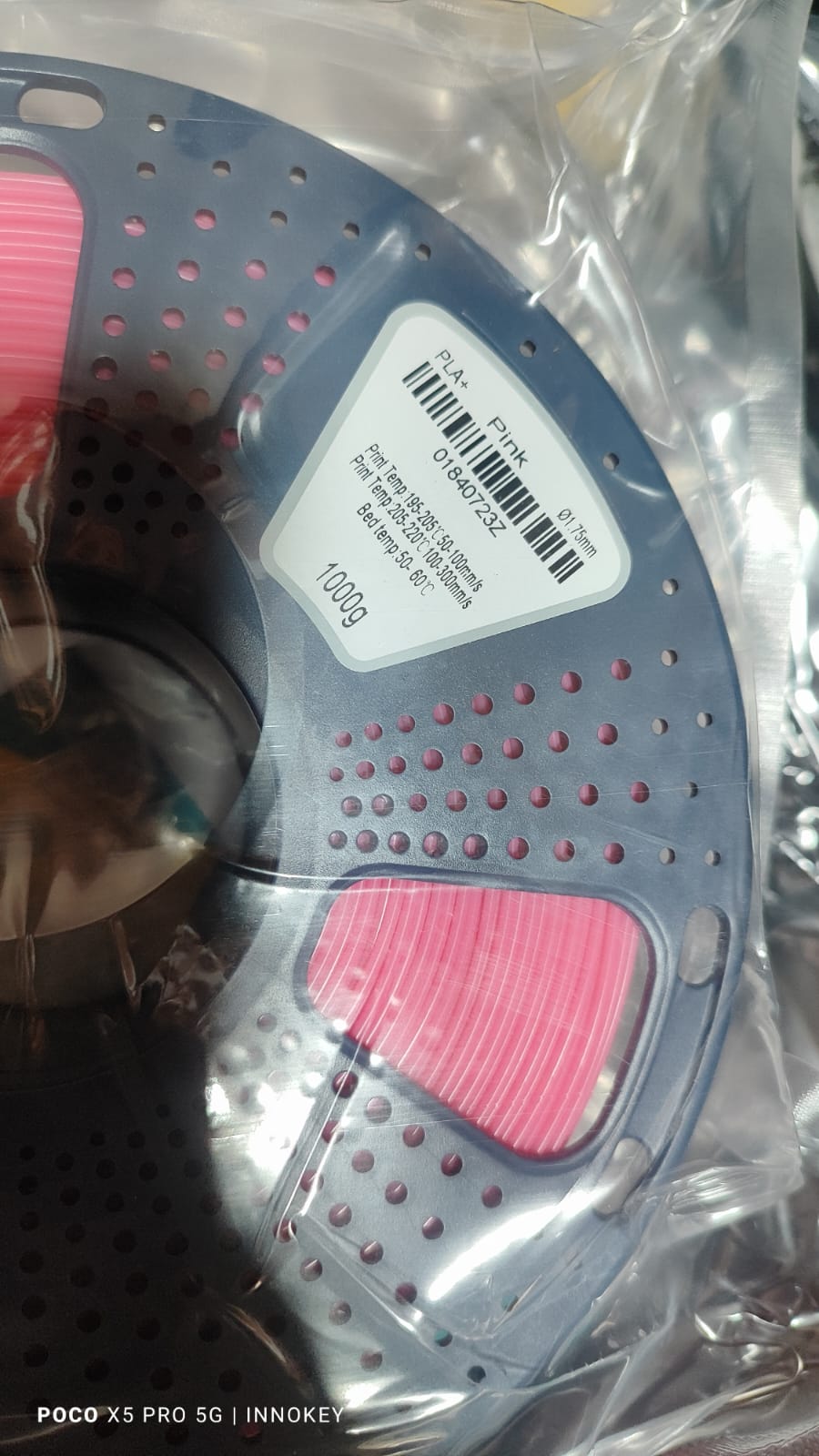 Fotografía del filamento de Innokey: Rosa PLA
